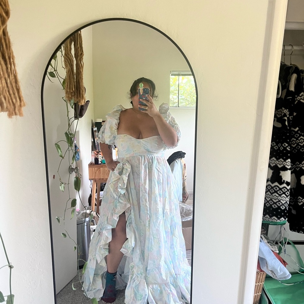 Selkie Sweetcorn Bloom Gown